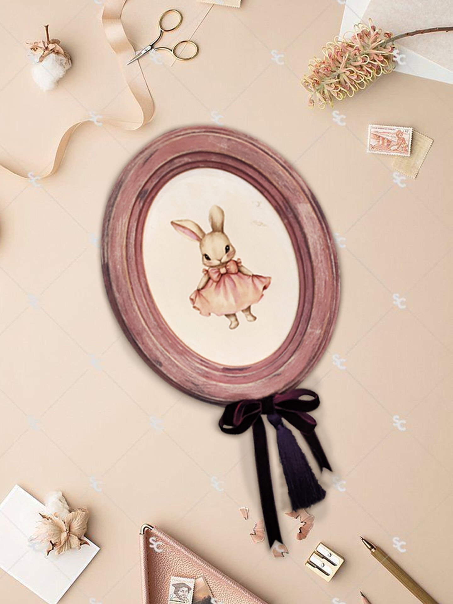 Pembe Tavşan Temalı El Yapımı Dekoratif Tablo - Mor Kurdele Detaylı