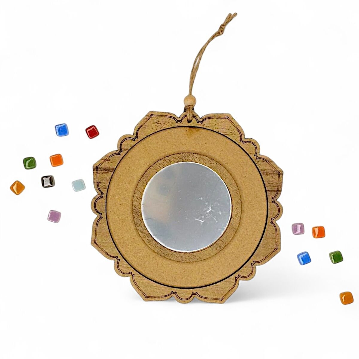 Ayna Figürü-Ahşap Görünümlü Özel Kaplamalı Kolay Silinen Ahşap Baz (Ham MDF Değil)